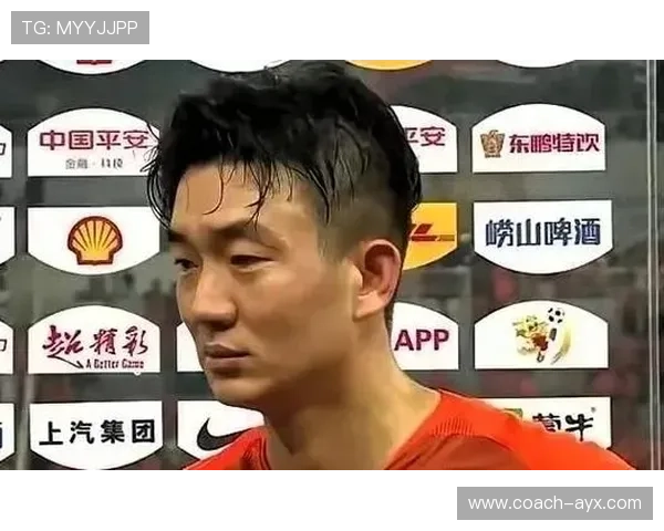 足球球星发声回应争议言论 直言挡嘴之人引发热议